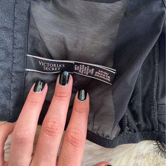 Victoria’s Secret High Neck Lace & Circles Corset Bralette - Picture 6 of 8